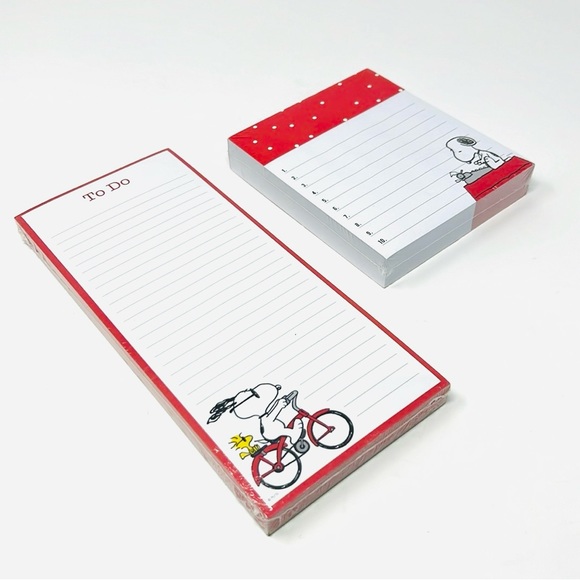 Peanuts Snoopy Notepad Set - Picture 2 of 8